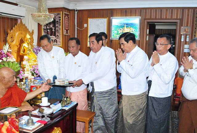 HTOO Group of Companies Chairman U Tay Za has donated Kyats 100 lakhs to Sitagu Sayadaw gyi